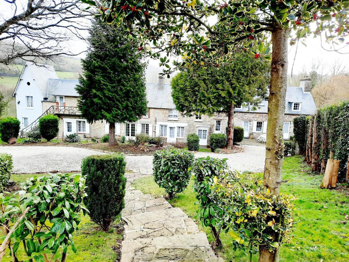 Gites De La Petite Suisse Clécy Exterior foto
