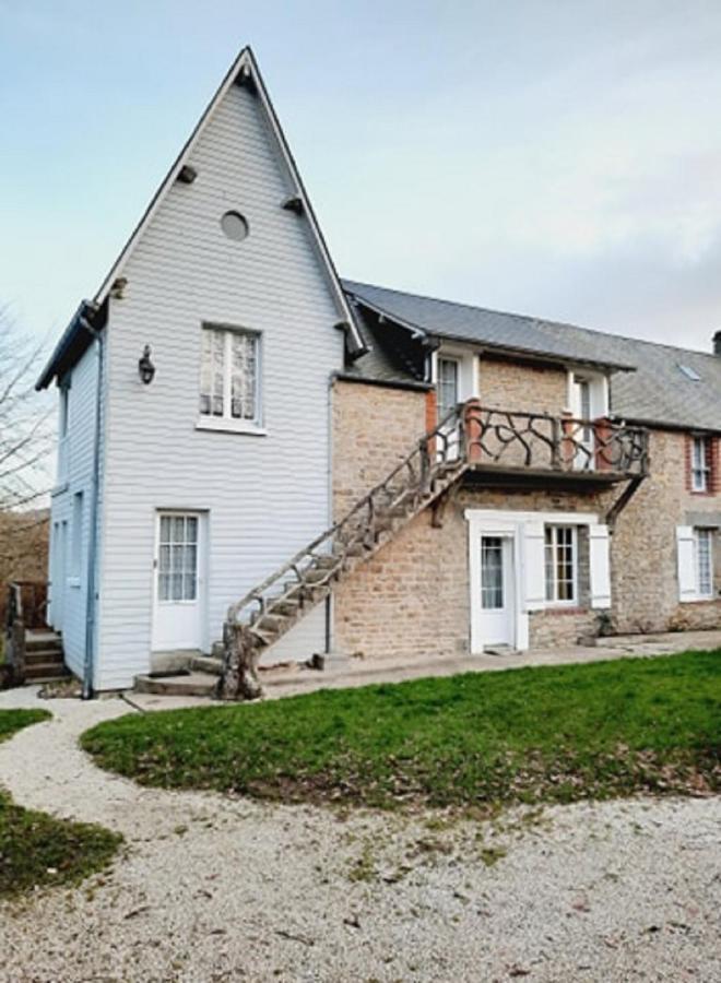 Gites De La Petite Suisse Clécy Exterior foto