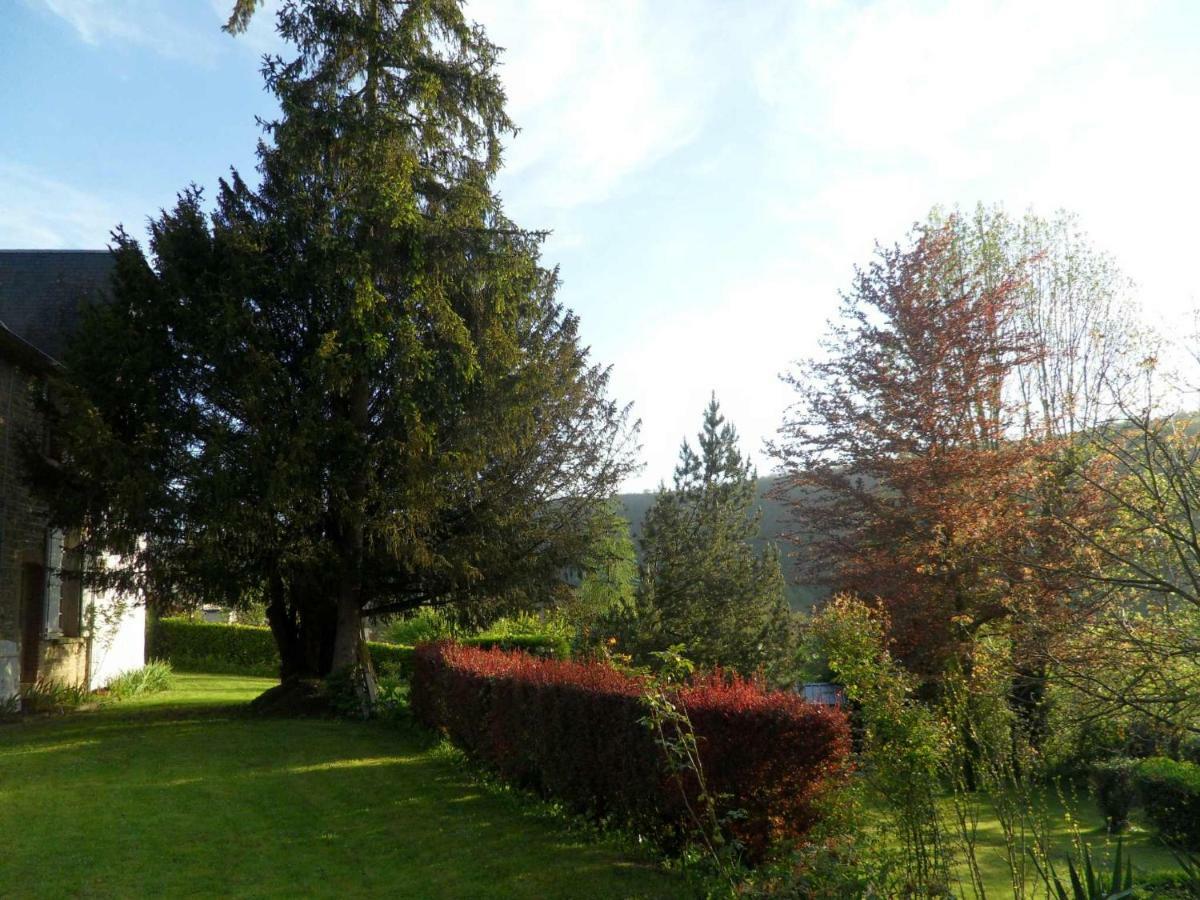 Gites De La Petite Suisse Clécy Exterior foto
