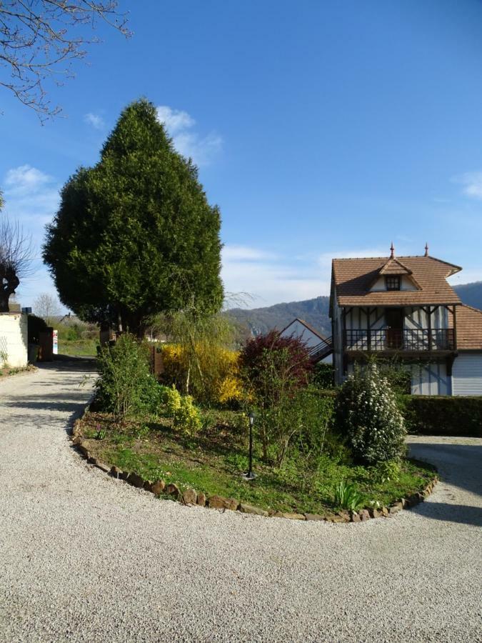 Gites De La Petite Suisse Clécy Exterior foto